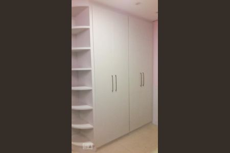 Apartamento para alugar com 202m², 3 quartos e 4 vagasSuite 2