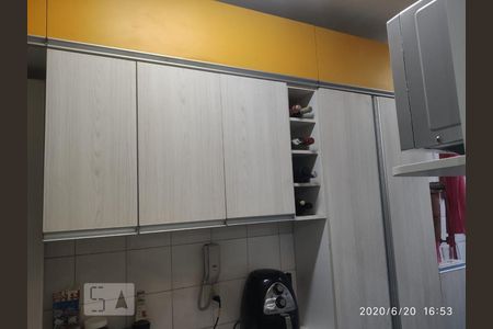 Apartamento à venda com 55m², 2 quartos e 1 vagaCozinha