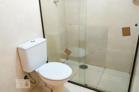 Banheiro de apartamento para alugar com 3 quartos, 70m² em Parque Cecap, Guarulhos