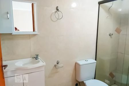 Banheiro de apartamento para alugar com 3 quartos, 70m² em Parque Cecap, Guarulhos