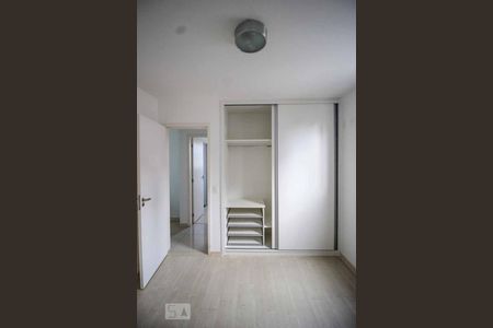 Apartamento para alugar com 69m², 2 quartos e 2 vagasQuarto