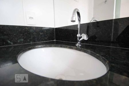 Apartamento para alugar com 69m², 2 quartos e 2 vagasBanheiro Suíte