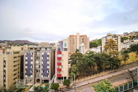 Apartamento para alugar com 69m², 2 quartos e 2 vagasVista Suíte