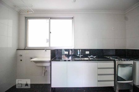 Apartamento para alugar com 69m², 2 quartos e 2 vagasCozinha