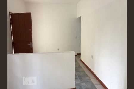 Casa de condomínio para alugar com 75m², 2 quartos e sem vagaSala