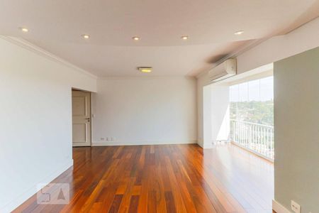 Sala de apartamento para alugar com 3 quartos, 125m² em Parque Colonial, São Paulo