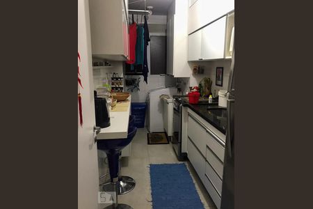 Apartamento à venda com 67m², 2 quartos e 1 vagaCozinha