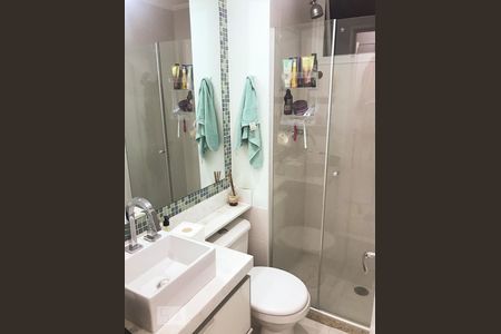 Apartamento à venda com 67m², 2 quartos e 1 vagaBanheiro da Suíte