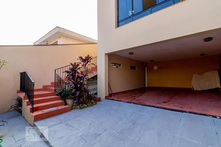 Casa à venda com 257m², 4 quartos e 4 vagasGaragem
