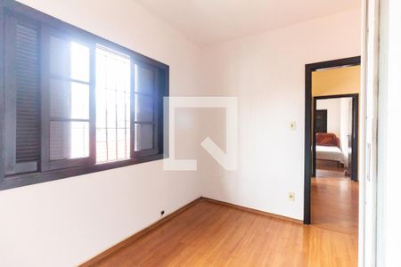 Casa à venda com 257m², 4 quartos e 4 vagasQuarto 3