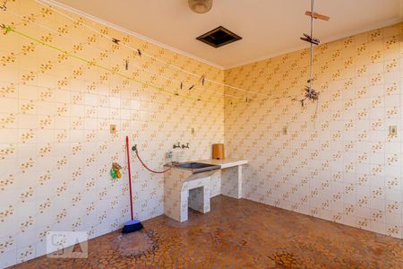 Casa à venda com 257m², 4 quartos e 4 vagasÁrea de Serviço