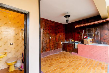 Casa à venda com 257m², 4 quartos e 4 vagasChurrasqueira