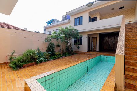 Casa à venda com 257m², 4 quartos e 4 vagasQuintal - Piscina