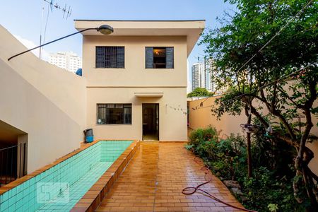 Casa à venda com 257m², 4 quartos e 4 vagasQuintal - Piscina