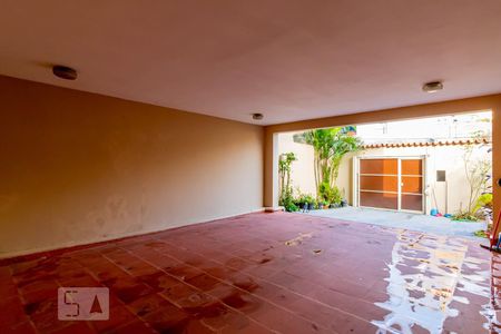 Casa à venda com 257m², 4 quartos e 4 vagasGaragem