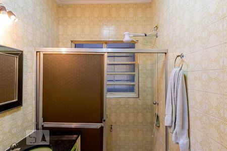 Casa à venda com 257m², 4 quartos e 4 vagasBanheiro da Suíte