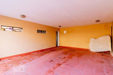 Casa à venda com 257m², 4 quartos e 4 vagasGaragem