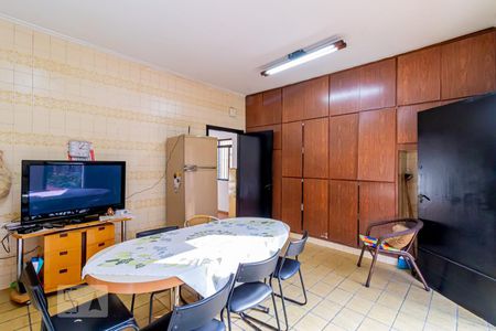 Casa à venda com 257m², 4 quartos e 4 vagasCozinha