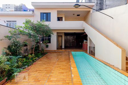 Casa à venda com 257m², 4 quartos e 4 vagasQuintal - Piscina