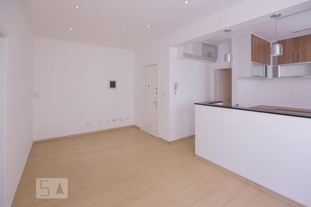 Sala de apartamento à venda com 2 quartos, 82m² em Vila Pompéia, São Paulo