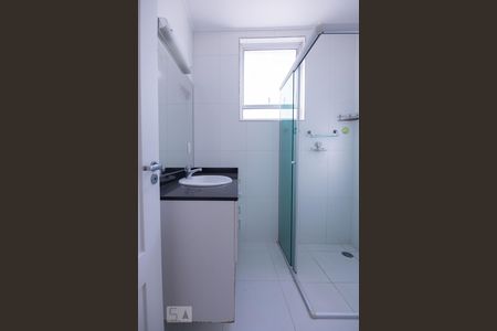 Apartamento à venda com 82m², 2 quartos e sem vaga Apartamento à venda com 82m², 2 quartos e sem vagaBanheiro Social