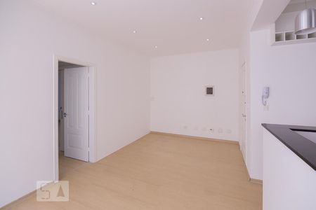 Sala de apartamento à venda com 2 quartos, 82m² em Vila Pompéia, São Paulo