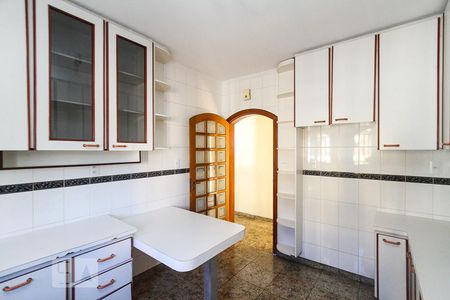 Cozinha de casa para alugar com 4 quartos, 230m² em Vila Mafra, São Paulo