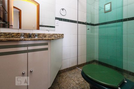 Casa à venda com 230m², 4 quartos e 4 vagasBanheiro Social