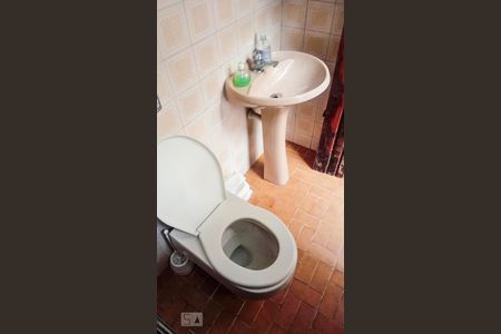 Casa para alugar com 122m², 3 quartos e 2 vagasBanheiro de Serviço