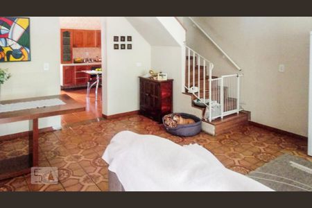 Sala de casa para alugar com 3 quartos, 122m² em Vila Brasilina, São Paulo