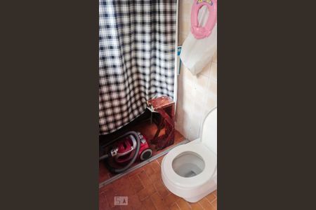 Casa para alugar com 122m², 3 quartos e 2 vagasBanheiro de Serviço