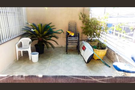 Casa para alugar com 122m², 3 quartos e 2 vagasTerraço