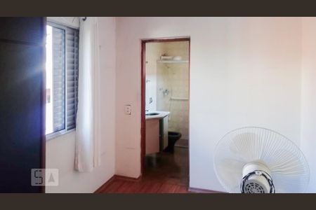 Quarto 2 Suíte de casa para alugar com 3 quartos, 122m² em Vila Brasilina, São Paulo