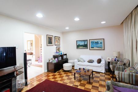 Sala de casa para alugar com 3 quartos, 200m² em Mirandópolis, São Paulo