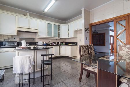 Casa para alugar com 500m², 4 quartos e 7 vagas Casa para alugar com 500m², 4 quartos e 7 vagasCozinha