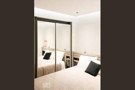 Apartamento para alugar com 80m², 3 quartos e 1 vagaSuíte 