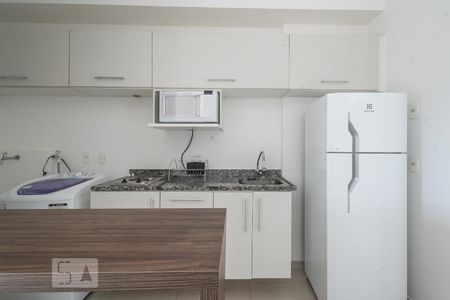 Studio para alugar com 38m², 1 quarto e 1 vaga Studio para alugar com 38m², 1 quarto e 1 vagaCozinha