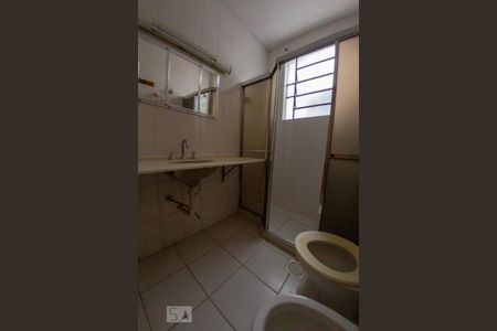 Apartamento para alugar com 70m², 2 quartos e sem vaga Apartamento para alugar com 70m², 2 quartos e sem vagaBanheiro