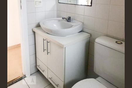 Apartamento para alugar com 50m², 2 quartos e 1 vaga Apartamento para alugar com 50m², 2 quartos e 1 vagaBanheiro