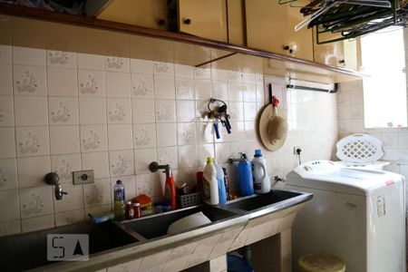 Casa para alugar com 299m², 3 quartos e 6 vagas