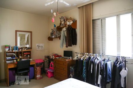 Casa para alugar com 299m², 3 quartos e 6 vagas
