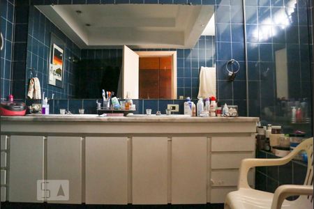 Casa para alugar com 299m², 3 quartos e 6 vagas