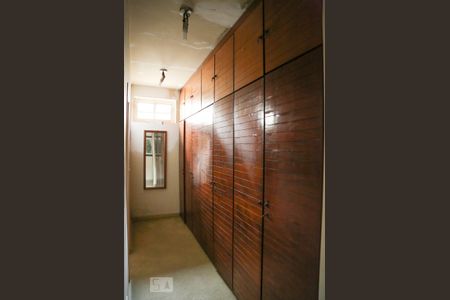 Casa para alugar com 299m², 3 quartos e 6 vagas