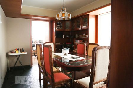 Casa para alugar com 299m², 3 quartos e 6 vagas Casa para alugar com 299m², 3 quartos e 6 vagasSala de Jantar