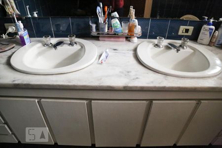 Casa para alugar com 299m², 3 quartos e 6 vagas