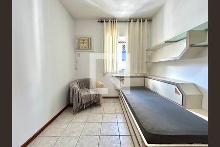 Quarto  de apartamento para alugar com 2 quartos, 76m² em Saco dos Limões, Florianópolis