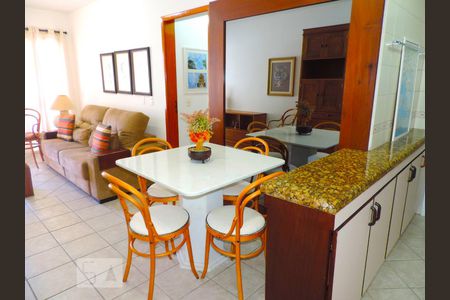 Sala de apartamento para alugar com 2 quartos, 76m² em Saco dos Limões, Florianópolis