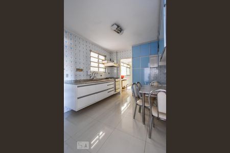 Apartamento para alugar com 97m², 2 quartos e 1 vagaCozinha