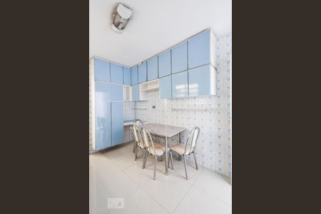 Apartamento para alugar com 97m², 2 quartos e 1 vagaCozinha