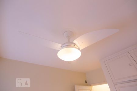 Apartamento à venda com 115m², 3 quartos e 2 vagas Apartamento à venda com 115m², 3 quartos e 2 vagasQuarto